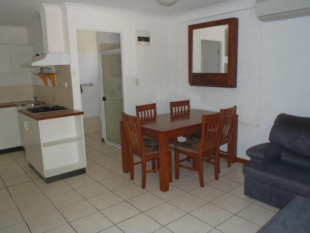 Beachside Holiday Units Bowen Phòng bức ảnh