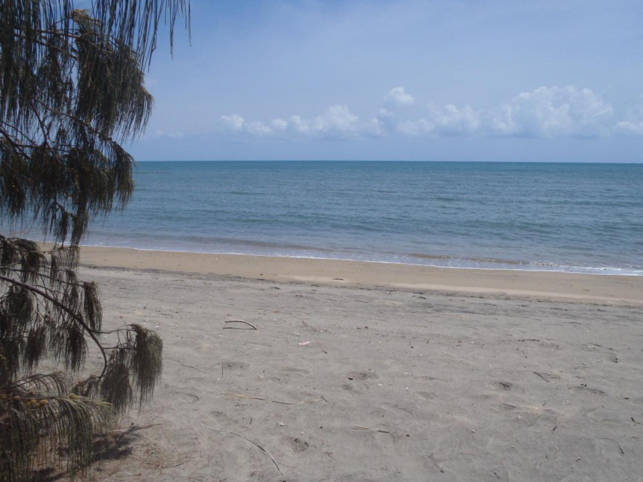 Beachside Holiday Units Bowen Ngoại thất bức ảnh