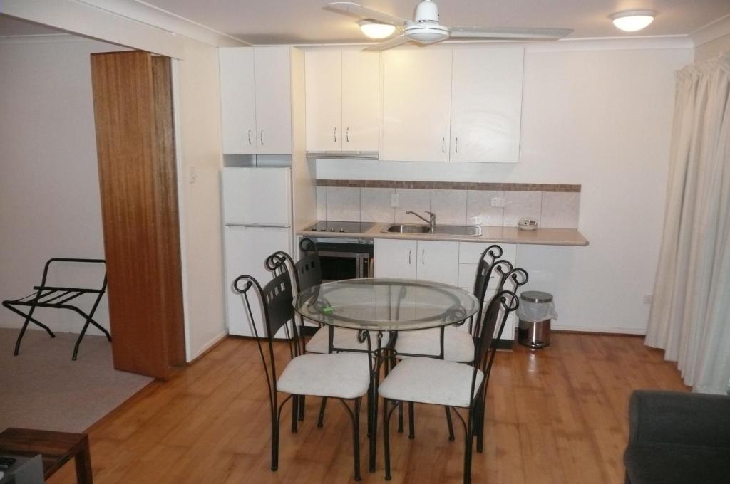 Beachside Holiday Units Bowen Phòng bức ảnh