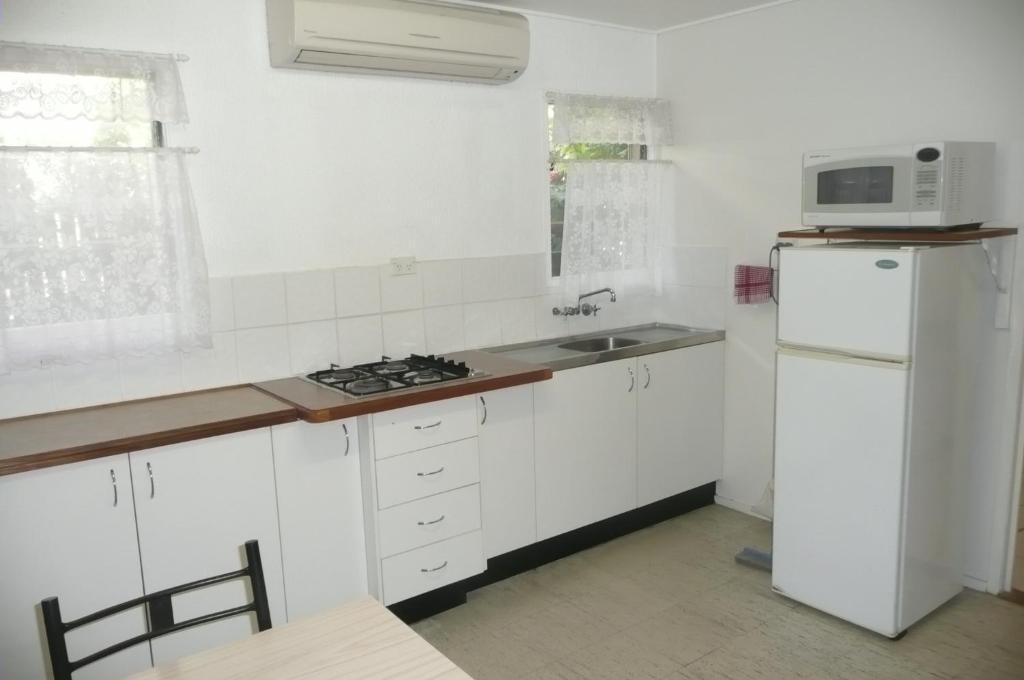 Beachside Holiday Units Bowen Phòng bức ảnh